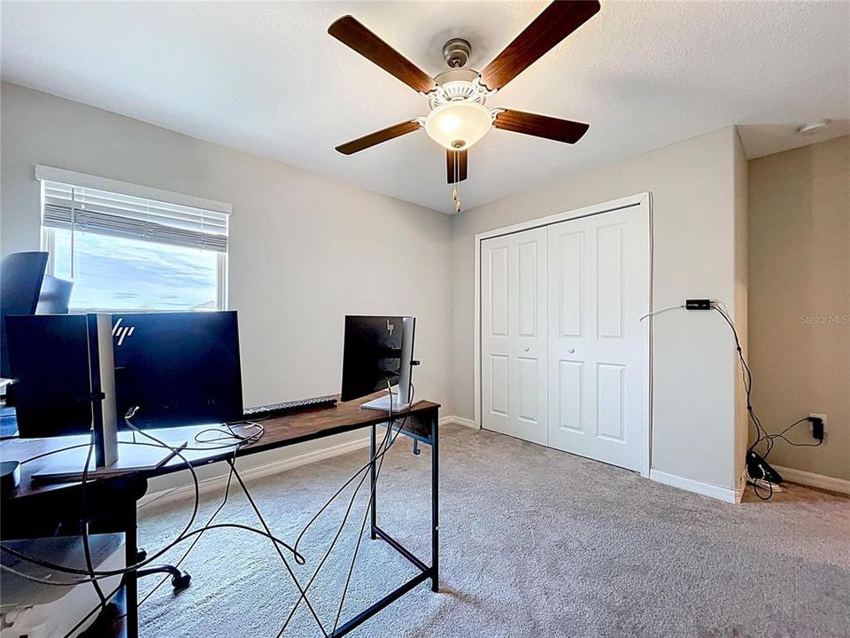 En Venta: $440,000 (4 camas, 2 baños, 2270 Pies cuadrados)