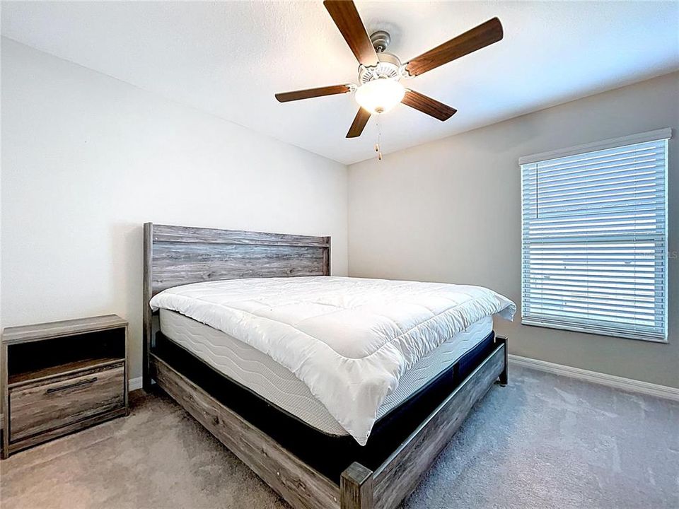 En Venta: $440,000 (4 camas, 2 baños, 2270 Pies cuadrados)