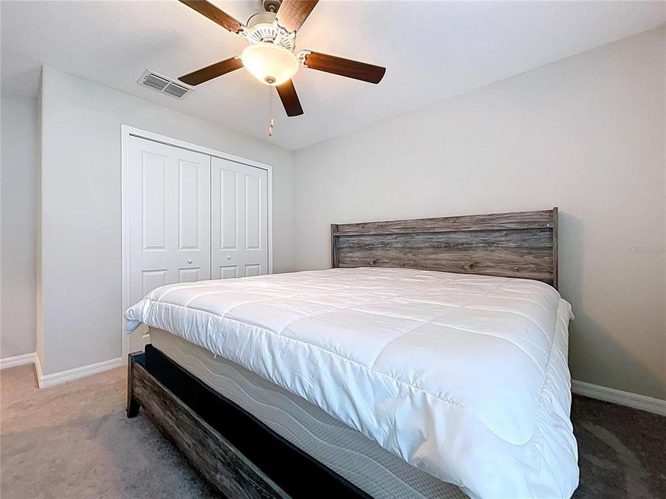 En Venta: $440,000 (4 camas, 2 baños, 2270 Pies cuadrados)