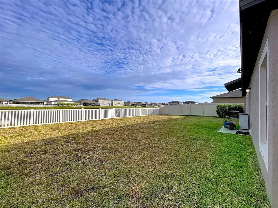 En Venta: $440,000 (4 camas, 2 baños, 2270 Pies cuadrados)