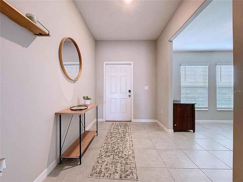 En Venta: $440,000 (4 camas, 2 baños, 2270 Pies cuadrados)