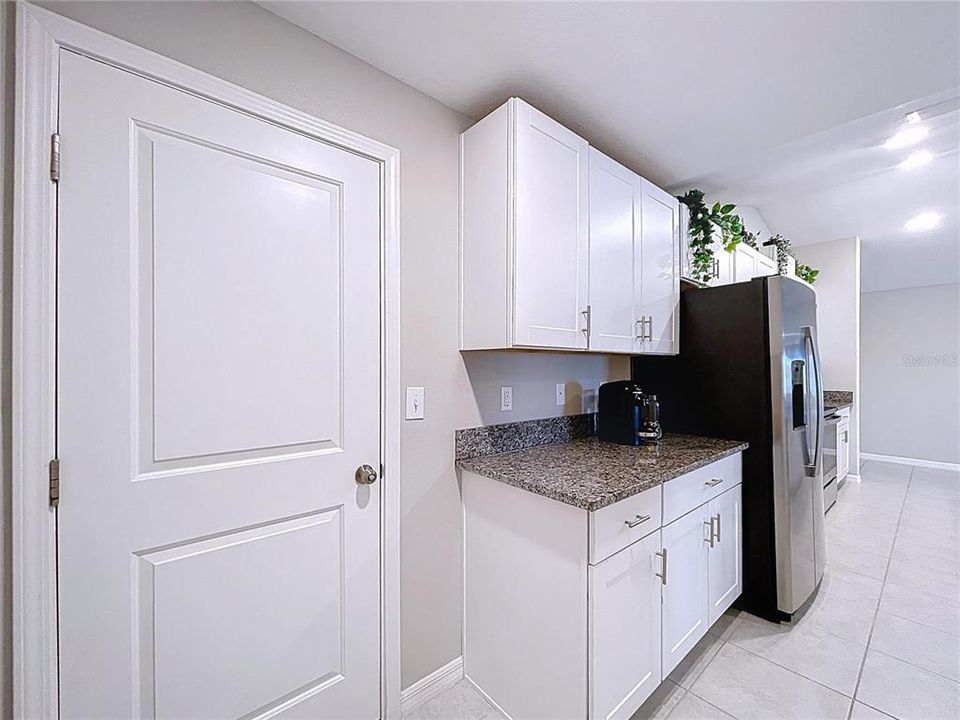 En Venta: $440,000 (4 camas, 2 baños, 2270 Pies cuadrados)