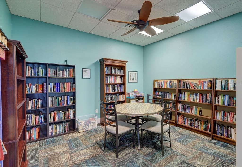 For Sale: $260,000 (2 beds, 1 baths, 774 Square Feet)