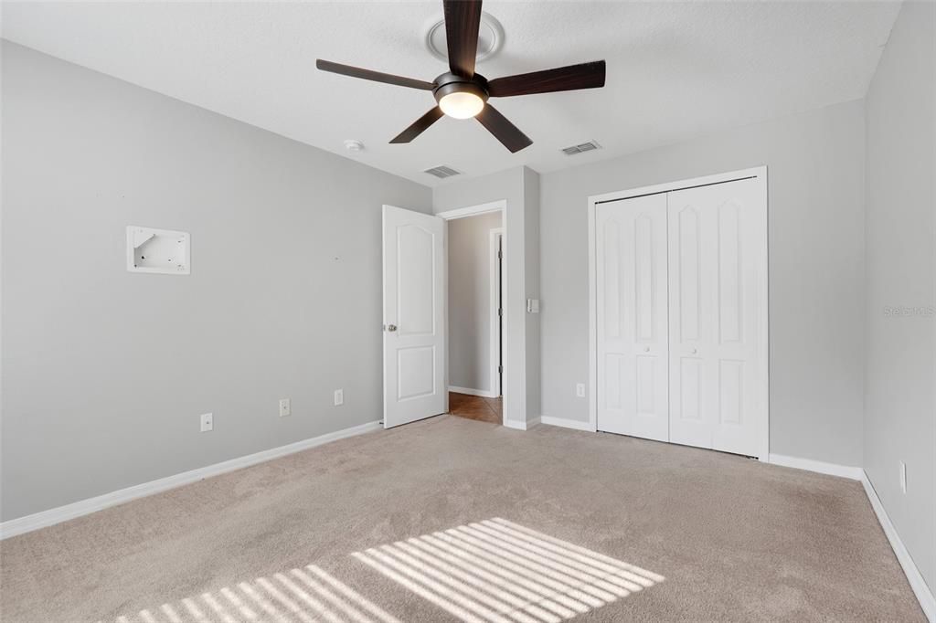 待售: $389,900 (3 贝兹, 2 浴室, 2006 平方英尺)