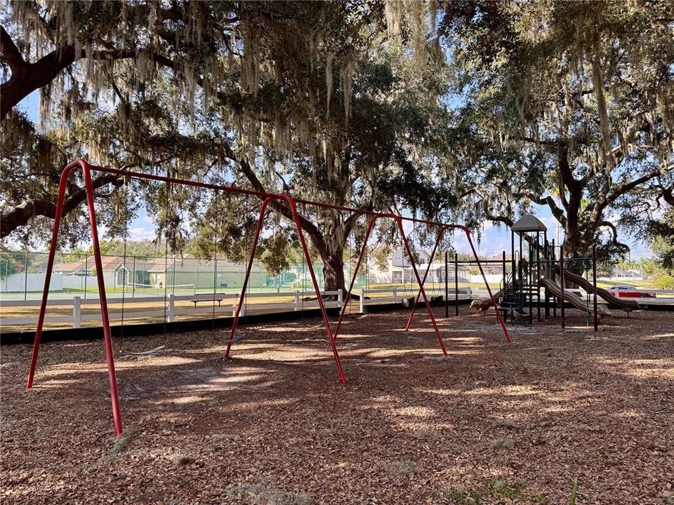 待售: $389,900 (3 贝兹, 2 浴室, 2006 平方英尺)