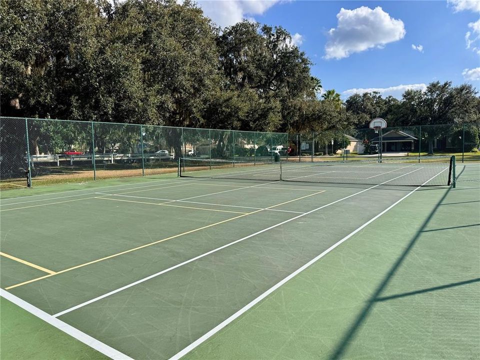 待售: $389,900 (3 贝兹, 2 浴室, 2006 平方英尺)