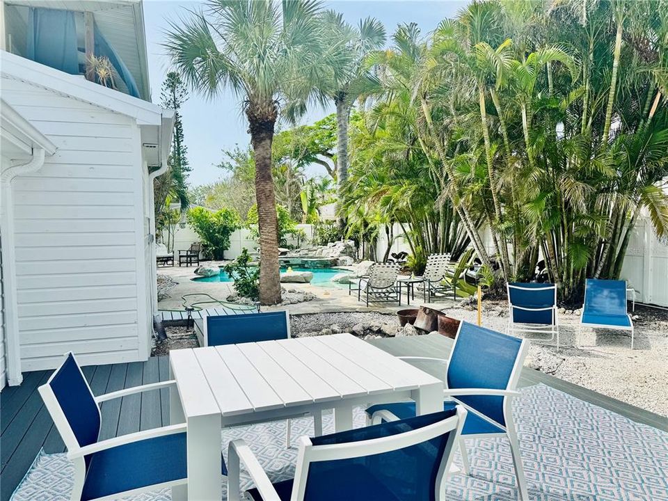 出租: $14,400 (3 贝兹, 3 浴室, 1650 平方英尺)