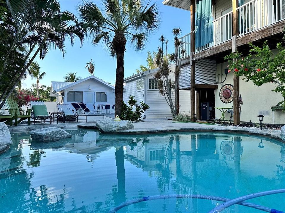 出租: $14,400 (3 贝兹, 3 浴室, 1650 平方英尺)