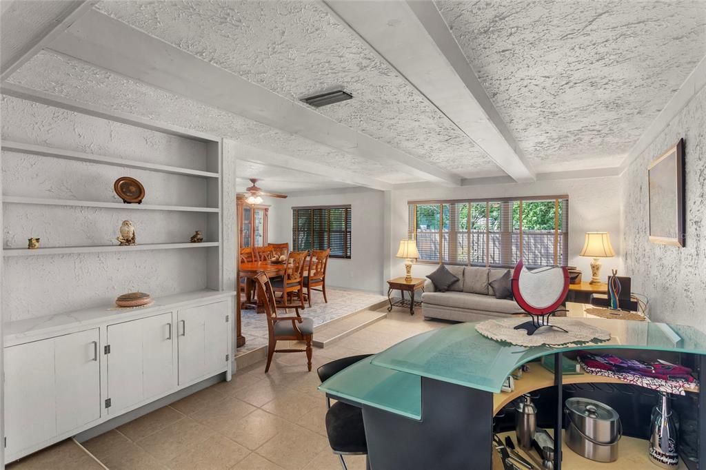 For Sale: $450,000 (4 beds, 2 baths, 2193 Square Feet)