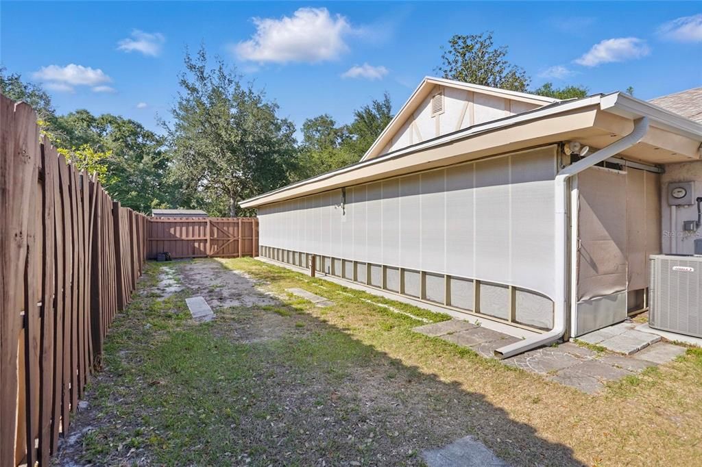 For Sale: $450,000 (4 beds, 2 baths, 2193 Square Feet)