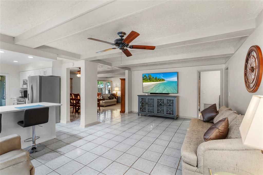 For Sale: $450,000 (4 beds, 2 baths, 2193 Square Feet)