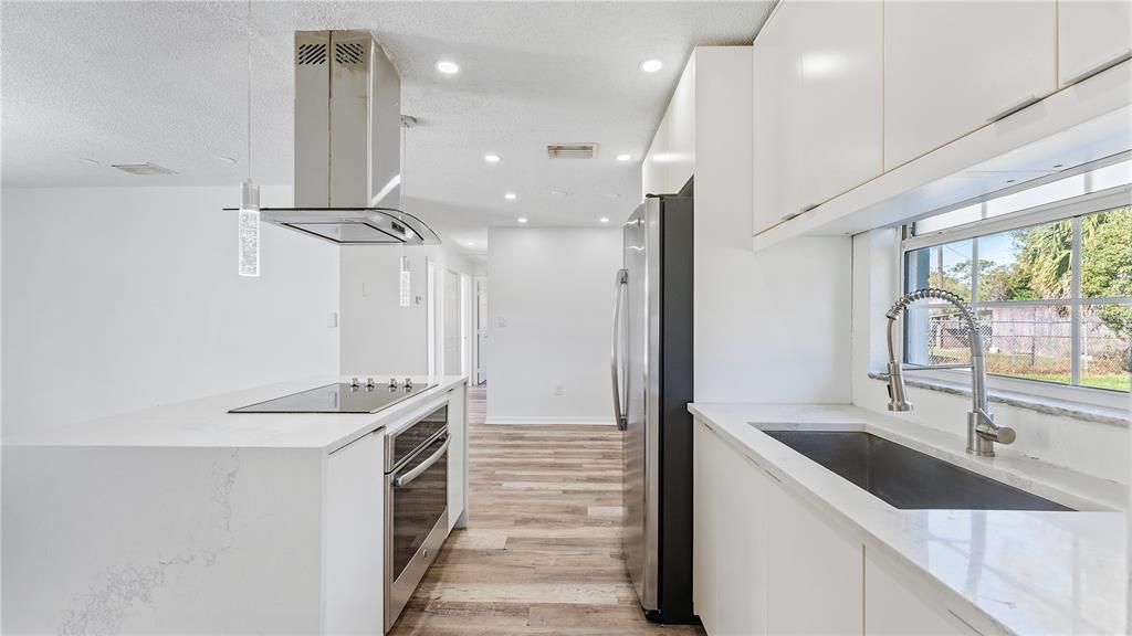 En Venta: $284,900 (3 camas, 1 baños, 906 Pies cuadrados)