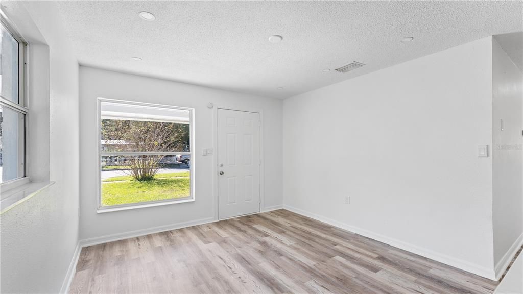 En Venta: $284,900 (3 camas, 1 baños, 906 Pies cuadrados)