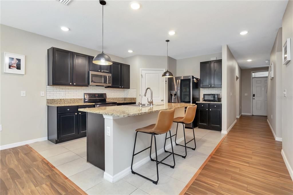 待售: $569,000 (5 贝兹, 2 浴室, 2884 平方英尺)