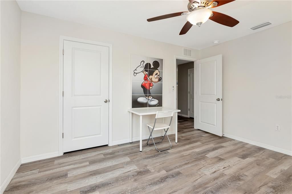 待售: $569,000 (5 贝兹, 2 浴室, 2884 平方英尺)