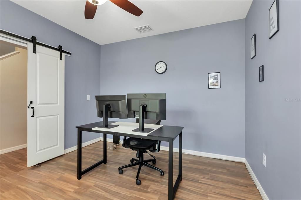 待售: $569,000 (5 贝兹, 2 浴室, 2884 平方英尺)