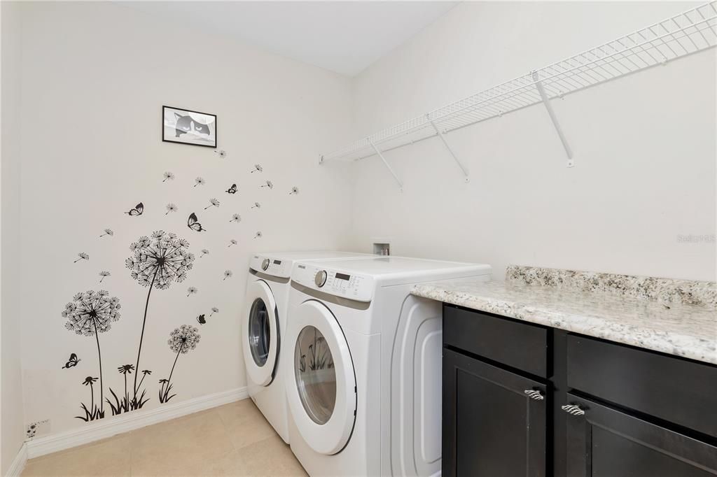 待售: $569,000 (5 贝兹, 2 浴室, 2884 平方英尺)