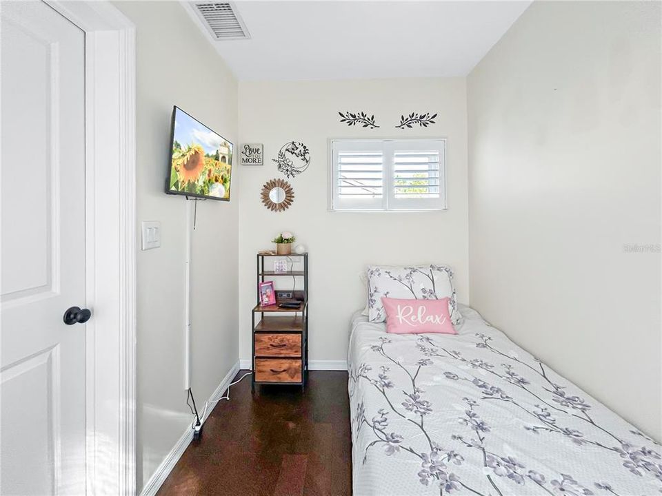 待售: $410,000 (3 贝兹, 2 浴室, 1587 平方英尺)