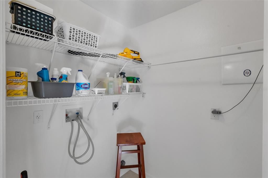 For Sale: $415,000 (3 beds, 2 baths, 1692 Square Feet)