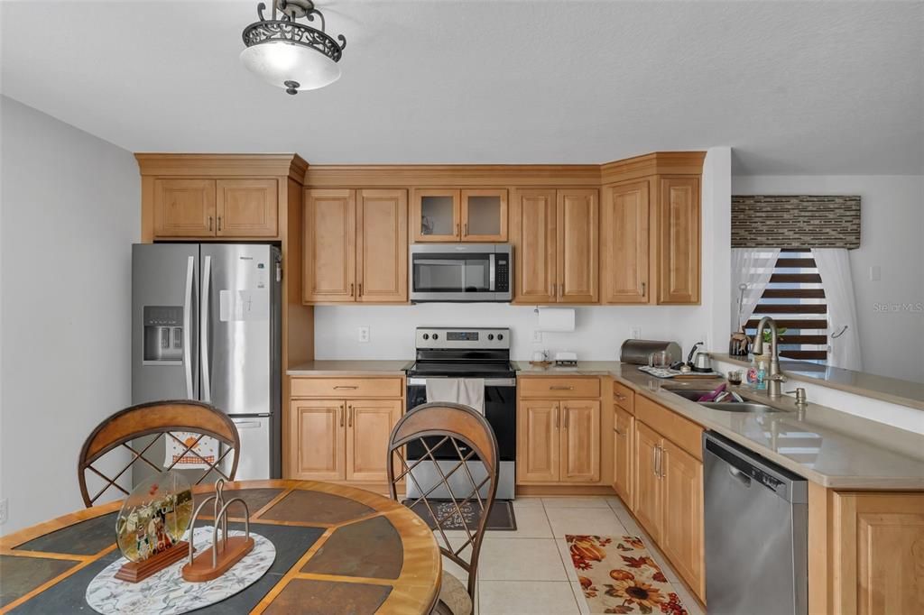 For Sale: $415,000 (3 beds, 2 baths, 1692 Square Feet)