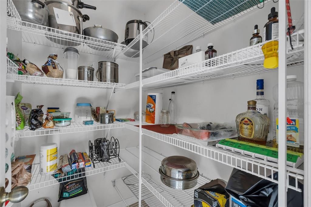 For Sale: $415,000 (3 beds, 2 baths, 1692 Square Feet)