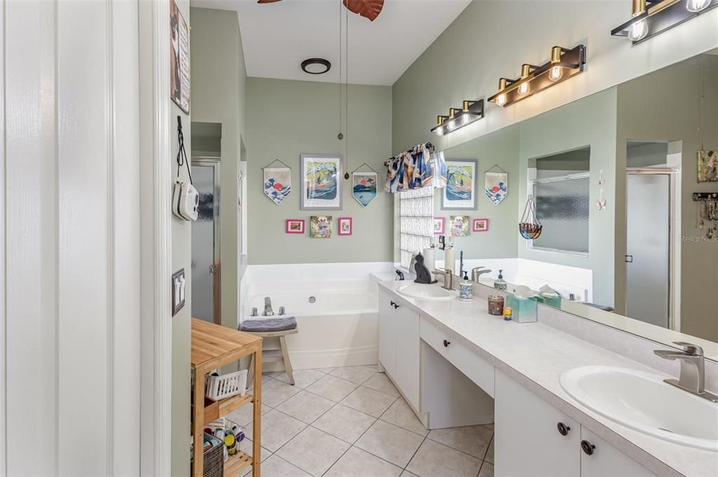 待售: $431,000 (3 贝兹, 2 浴室, 2017 平方英尺)