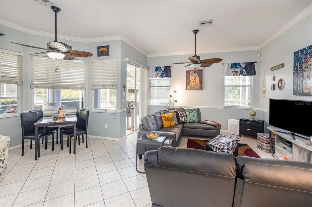 待售: $431,000 (3 贝兹, 2 浴室, 2017 平方英尺)