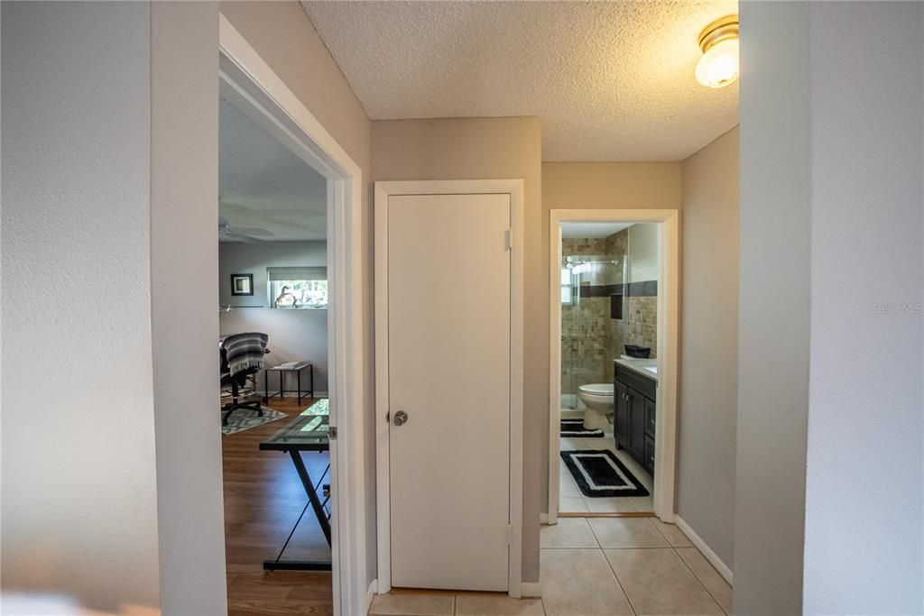 待售: $162,900 (2 贝兹, 2 浴室, 1338 平方英尺)