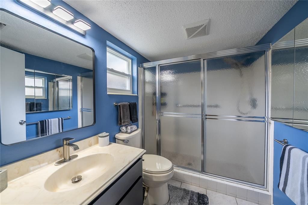 待售: $162,900 (2 贝兹, 2 浴室, 1338 平方英尺)