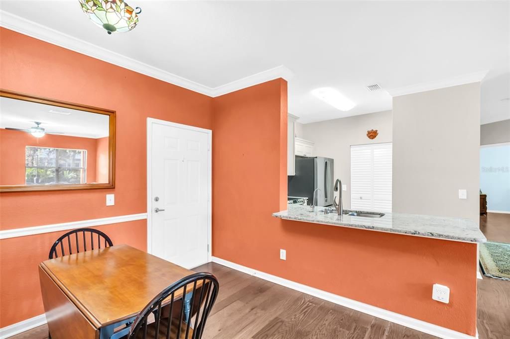 出租: $2,300 (3 贝兹, 2 浴室, 1465 平方英尺)