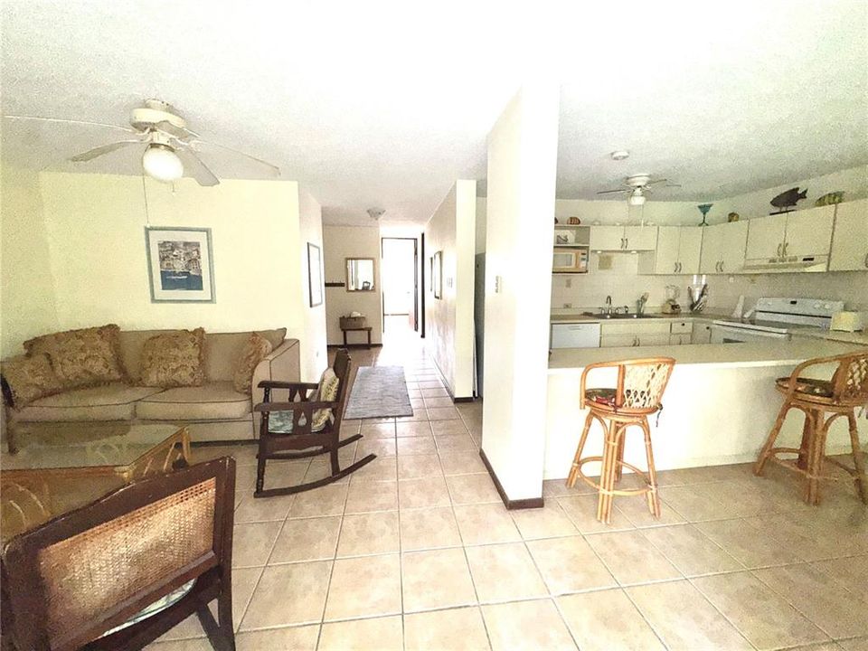 For Rent: $1,800 (2 beds, 2 baths, 1183 Square Feet)