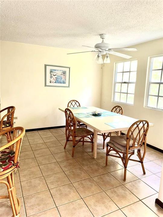 For Rent: $1,800 (2 beds, 2 baths, 1183 Square Feet)