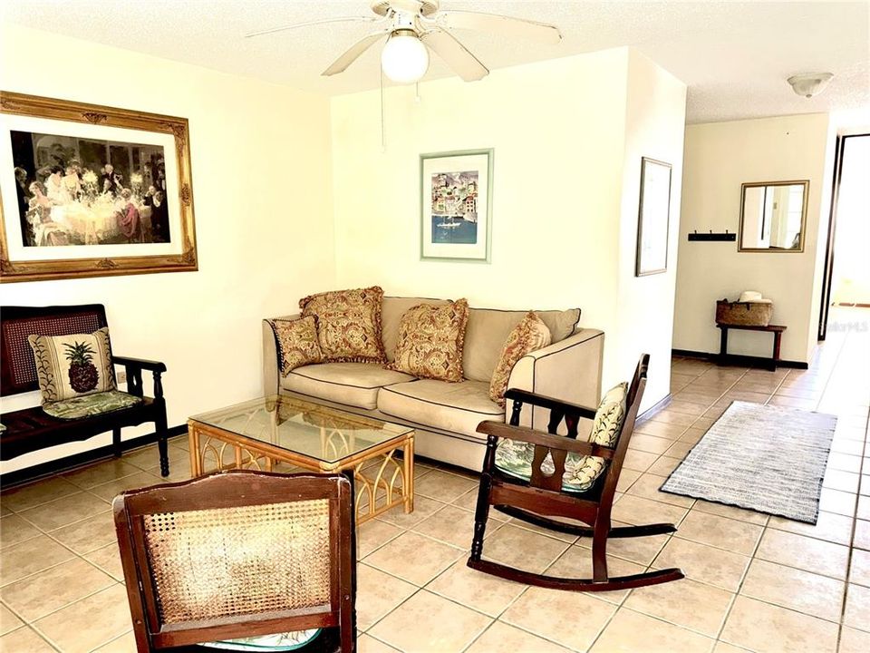 For Rent: $1,800 (2 beds, 2 baths, 1183 Square Feet)