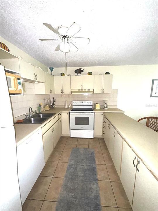 For Rent: $1,800 (2 beds, 2 baths, 1183 Square Feet)