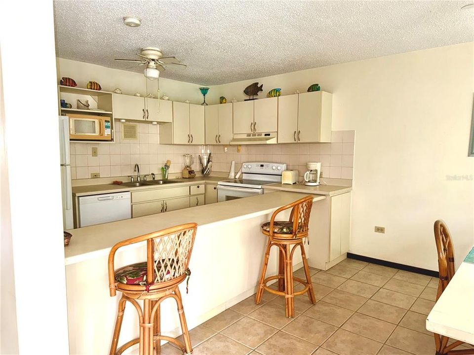 For Rent: $1,800 (2 beds, 2 baths, 1183 Square Feet)