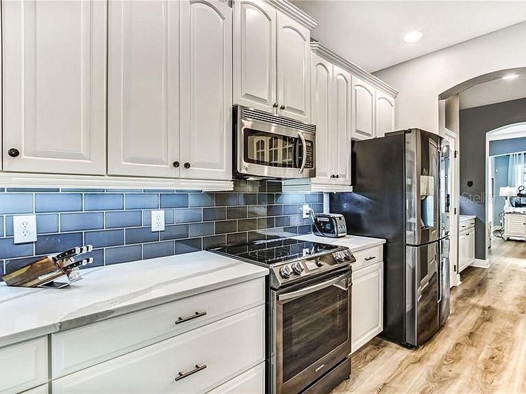 For Rent: $3,800 (4 beds, 3 baths, 2485 Square Feet)