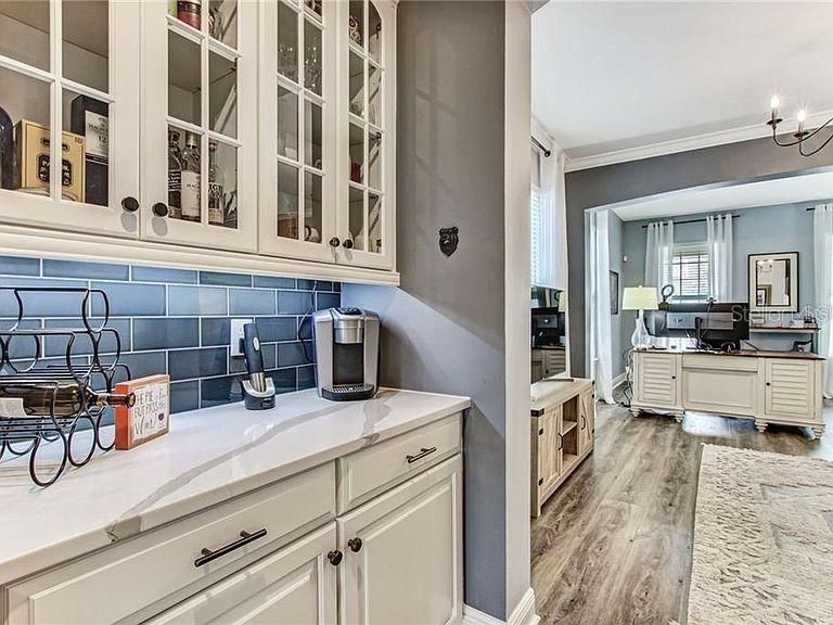 For Rent: $3,800 (4 beds, 3 baths, 2485 Square Feet)