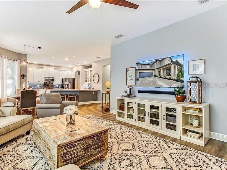 For Rent: $3,800 (4 beds, 3 baths, 2485 Square Feet)