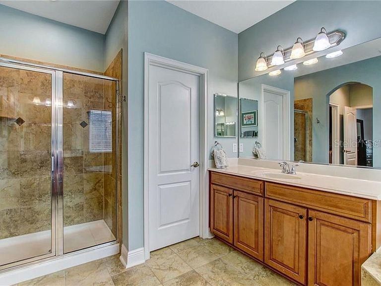 For Rent: $3,800 (4 beds, 3 baths, 2485 Square Feet)