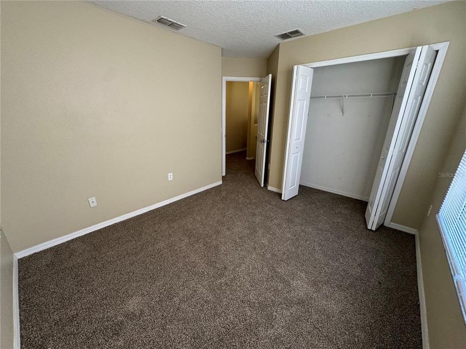 En Venta: $299,900 (4 camas, 2 baños, 2162 Pies cuadrados)