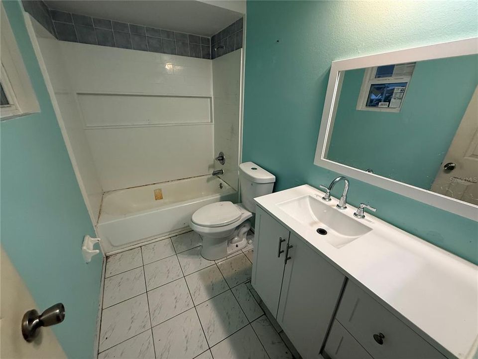 For Sale: $185,250 (2 beds, 2 baths, 1096 Square Feet)