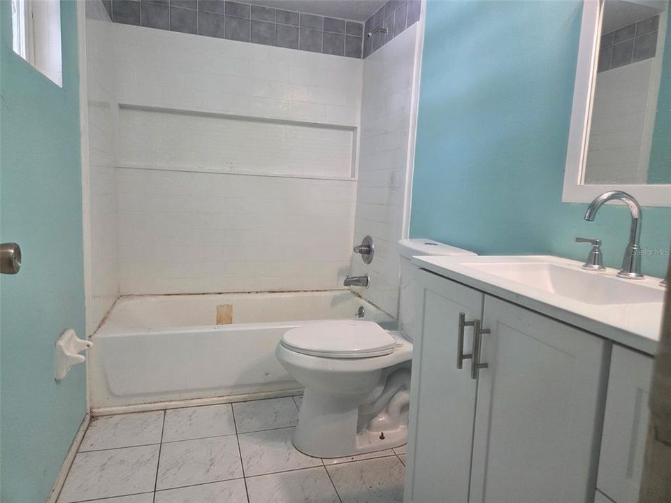 For Sale: $185,250 (2 beds, 2 baths, 1096 Square Feet)