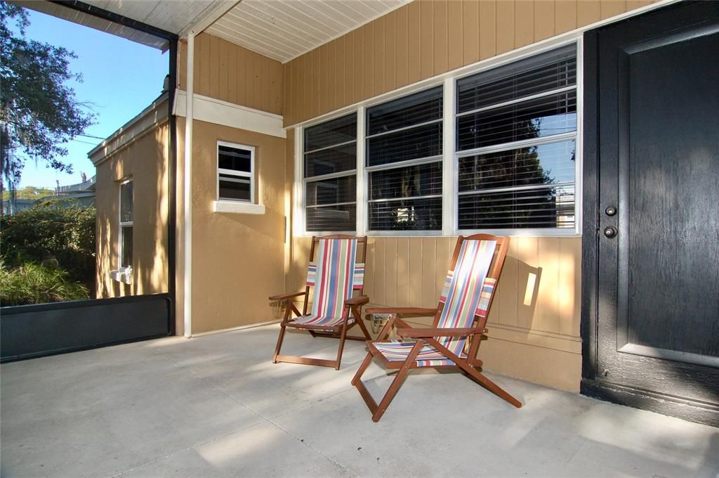 出租: $1,600 (1 贝兹, 1 浴室, 692 平方英尺)