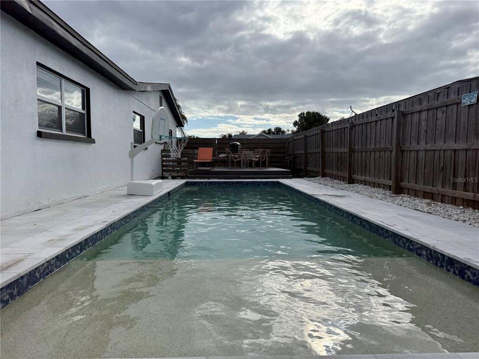 For Rent: $3,950 (5 beds, 3 baths, 3042 Square Feet)