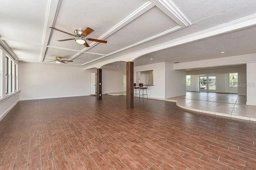 For Rent: $3,950 (5 beds, 3 baths, 3042 Square Feet)