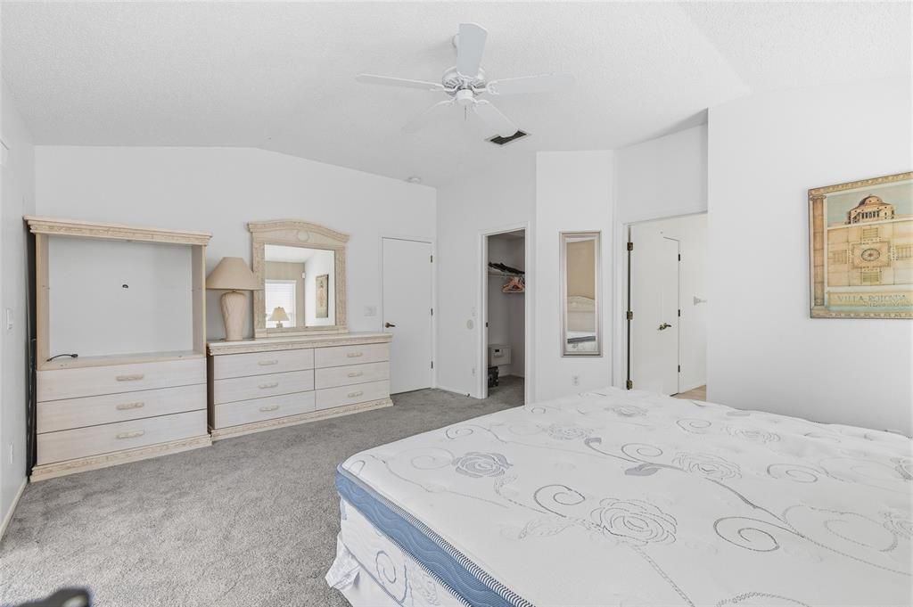 For Rent: $2,300 (4 beds, 3 baths, 2444 Square Feet)