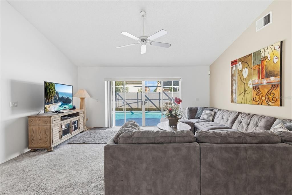 For Rent: $2,300 (4 beds, 3 baths, 2444 Square Feet)