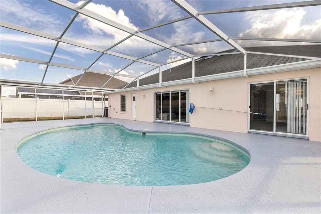 For Rent: $2,300 (4 beds, 3 baths, 2444 Square Feet)