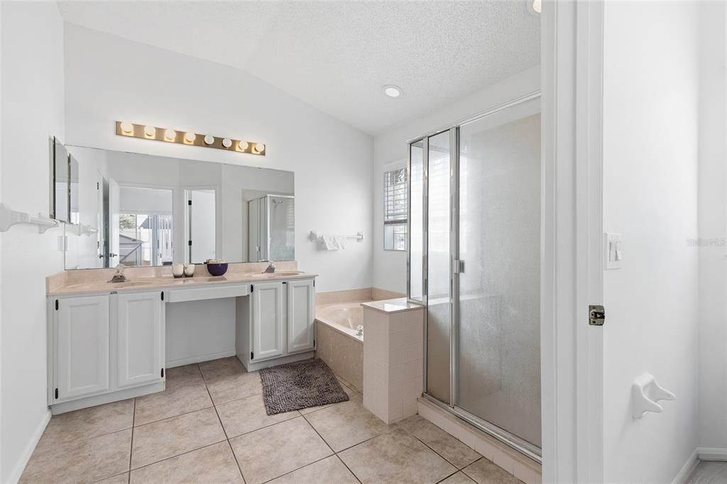 For Rent: $2,300 (4 beds, 3 baths, 2444 Square Feet)