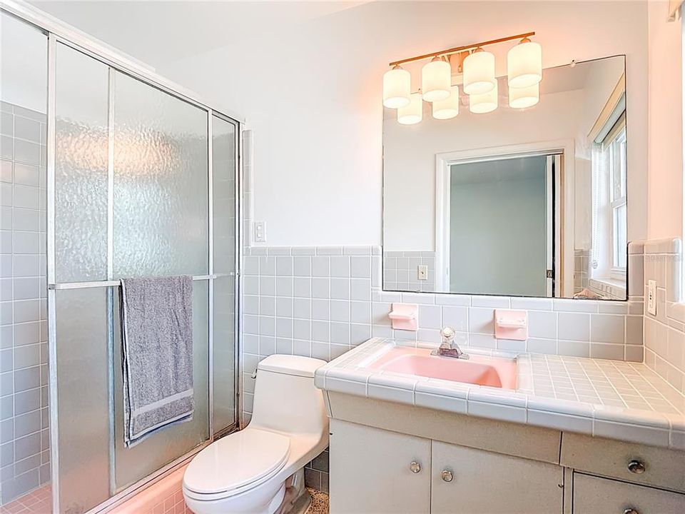 En Venta: $675,000 (3 camas, 3 baños, 2310 Pies cuadrados)